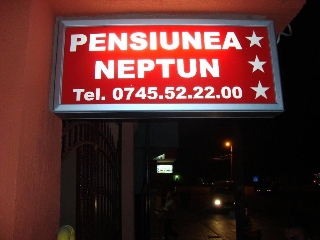 Pensiunea Neptun 阿尔巴·尤利亚· 外观 照片